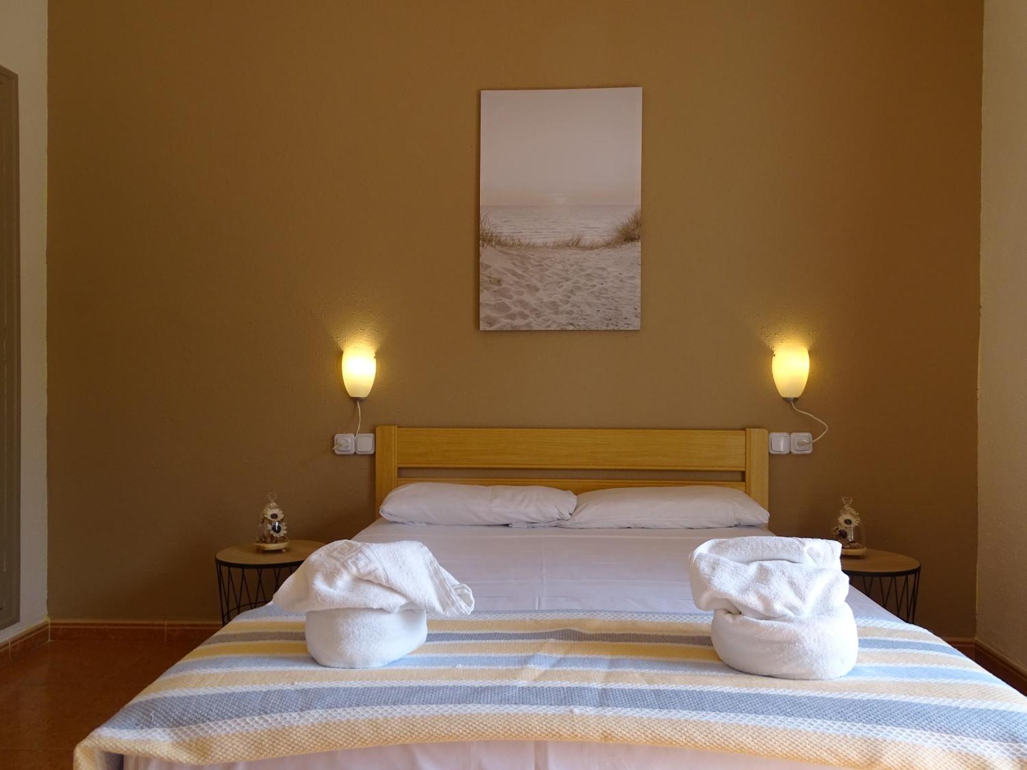Hostal Lleida Segur de Calafell Esterno foto